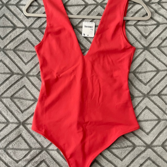 NEW WITH TAGS, free people pink pointsetta keep it sleek bodysuit - Picture 1 of 5